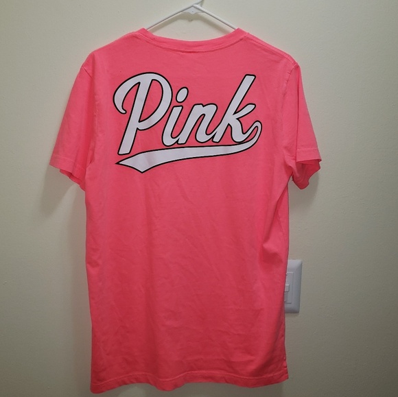 Pink v.s tee. - Picture 2 of 5